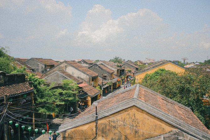 Marble Mountains - Hoi An Ancient Town Sunset Daily Ingroup Tour - Hoi An Night Market and lantern streets