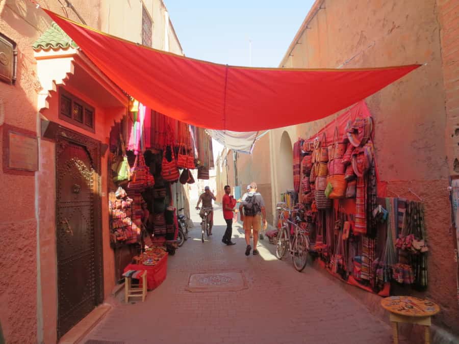 Marrakech: Historical Discovery Tour - Markets, Gardens, And The Feel Of The Old City
