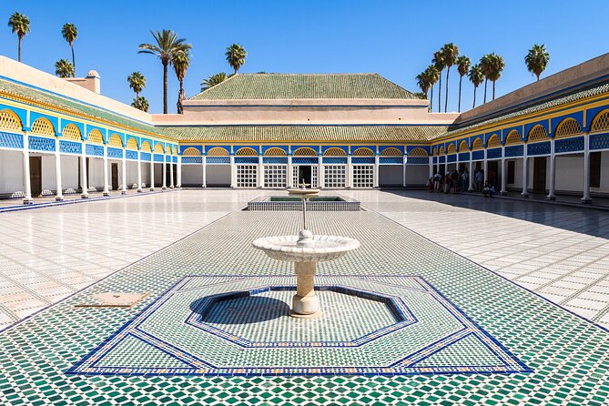 Marrakech: Historical Private Tours - Half-Day - Walking the souks with help from a local guide