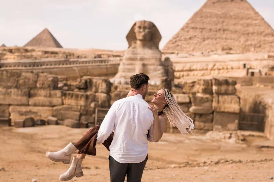 Marsa Alam: Ancient Cairo & Giza Pyramids Day Trip by Plane - The Egyptian Museum and its royal treasures