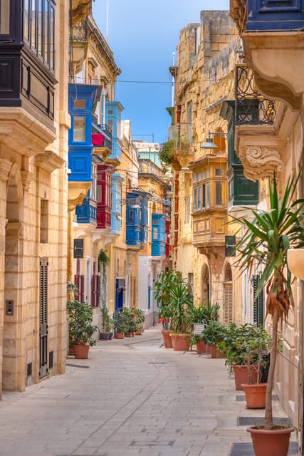 Mdina at Sunset: Small Group Tour of the Ancient city - Mdina Cathedral and the city’s religious center