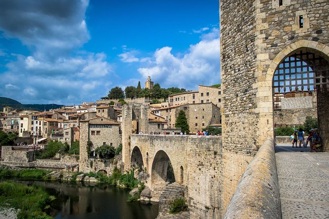 Medieval Three Villages Small Group Day Trip from Barcelona - Starting beside the Palau de la Música
