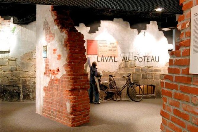 Mémorial de Caen Museum Admission and Guided Tour of D-Day Sites - The 1 p.m. minivan departure