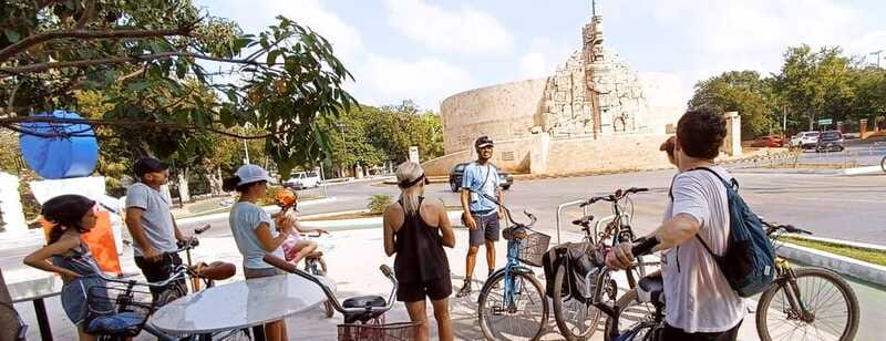 Mérida: Montejo Boulevard and Historic Center bike tour - Timing, Heat, and What to Bring