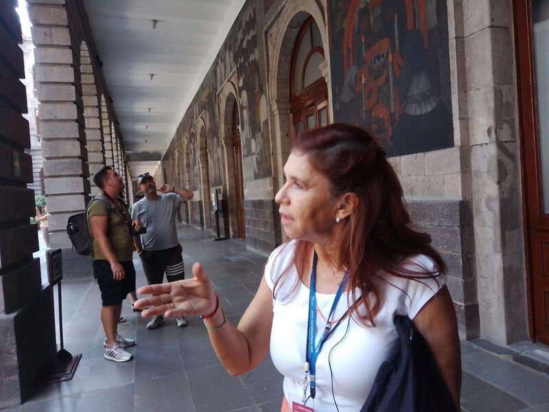 Mexico City: Historical walking tour of Tenochtitlan - Iturbide Palace and the Banamex Culture Palace