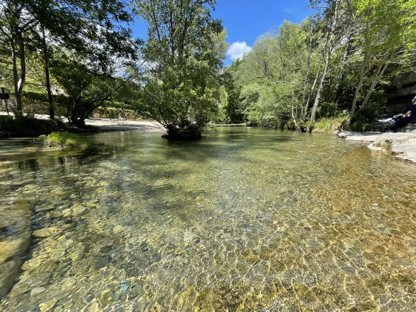 Montpellier: Visit Cirque of Navacelle and its medieval mill - Navacelles village and its natural waterfall