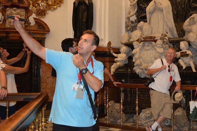 Mosque of Cordoba History Tour in English Tickets included - What the one-hour format really gives you