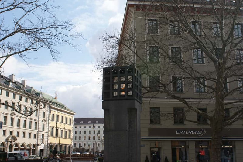Munich and Nazi History Combination Day Tour Small Group - Who should book this experience?