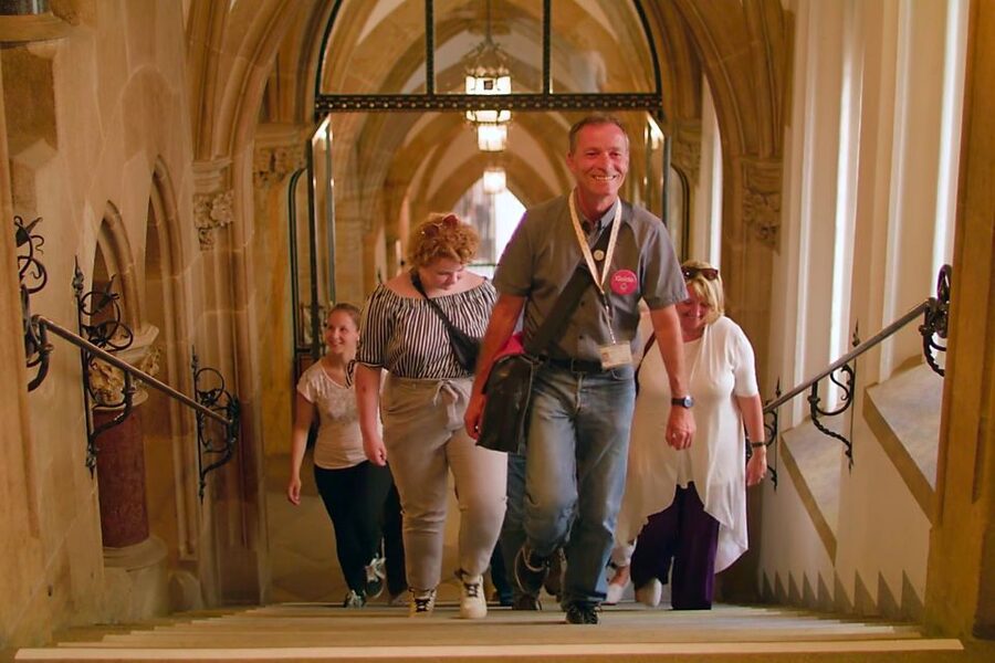 Munich: Guided Tour of the historic Town Hall on Marienplatz - Why the New Town Hall deserves more than a photo stop
