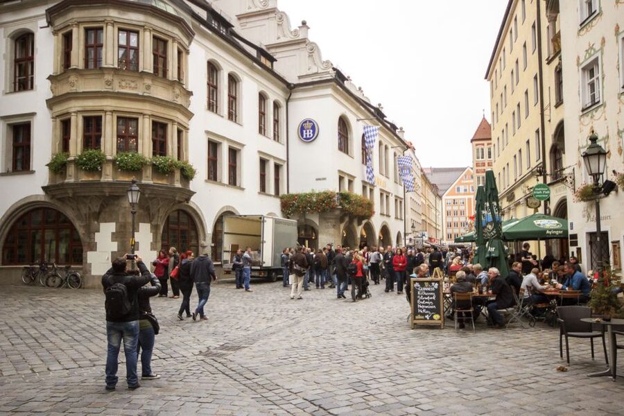 Munich: Third Reich & WWII Walking Tour - Hofbräuhaus and the public birth of the Nazi movement