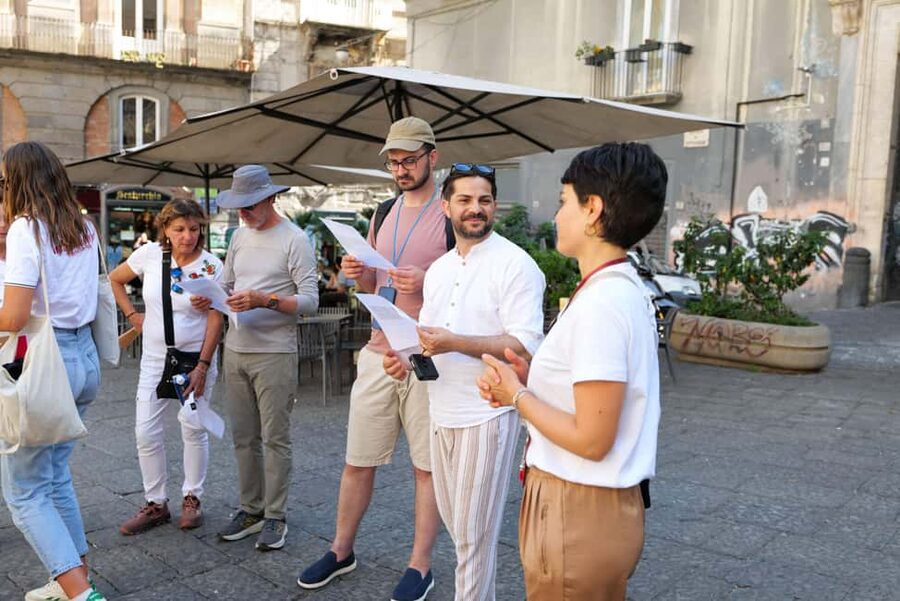 Naples: Historic Center and Sansevero Chapel Walking Tour - San Gregorio Armeno and the craft streets