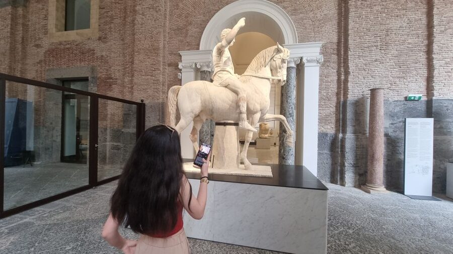 Naples: National Archaeological Museum audio guide - The app works best when prepared in advance