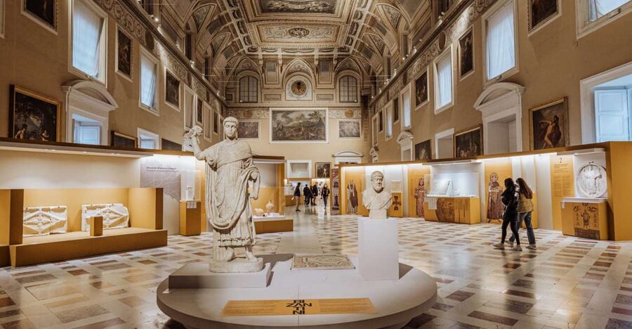 Naples: National Archaeological Museum of Naples Guided Tour - The Farnese Collection and its giant sculptures