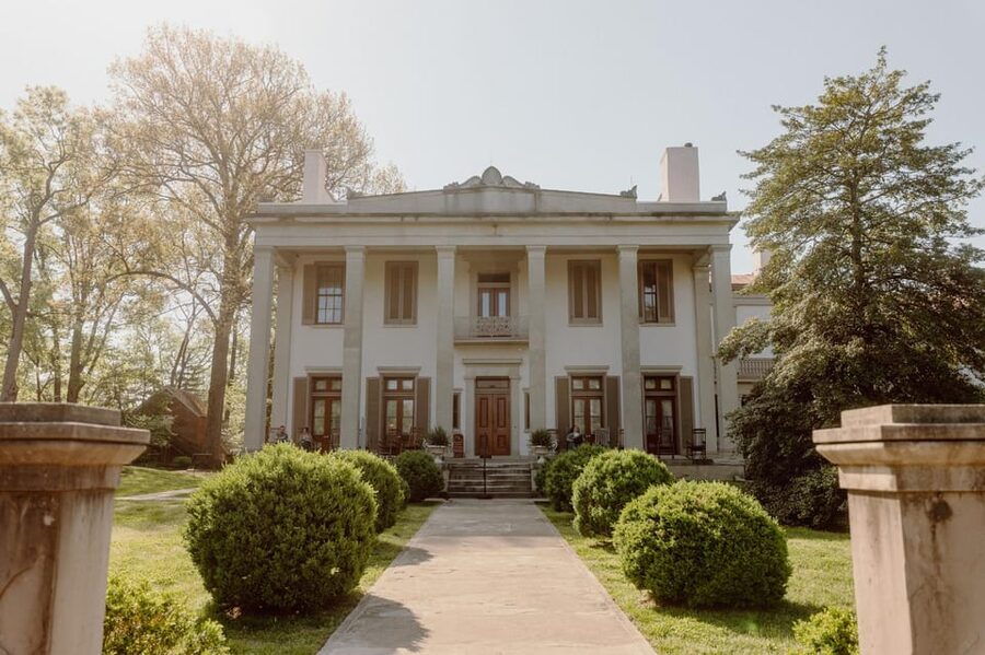 Nashville: Belle Meade Historic Mansion Tour - Beyond the house: gardens, outbuildings, and paths