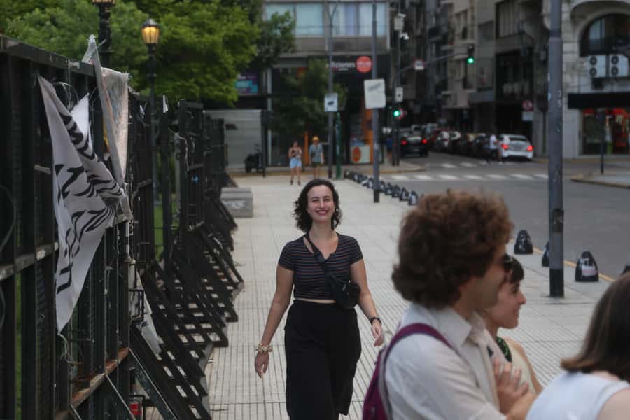 Nazis in Buenos Aires: a historical walking tour - The former Israeli embassy memorial