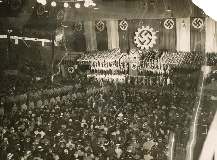 Nazis in Buenos Aires: a historical walking tour - Luna Park and the 15,000-seat political meeting