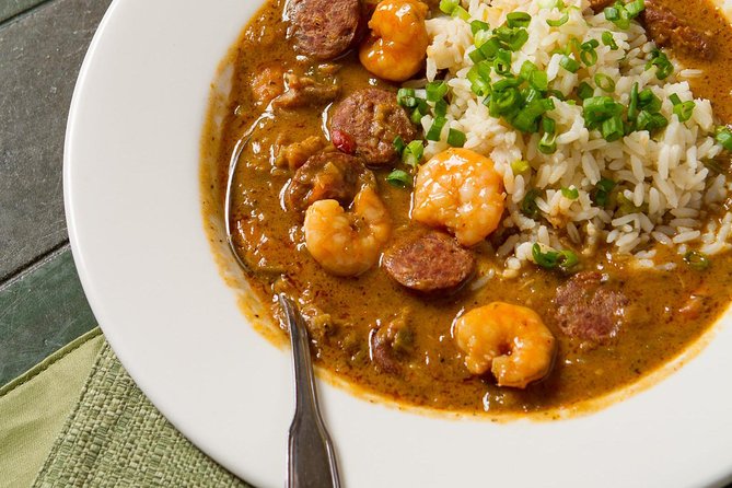 New Orleans Cocktail and Food History Tour - Starting with gumbo and a Hurricane on Bourbon Street