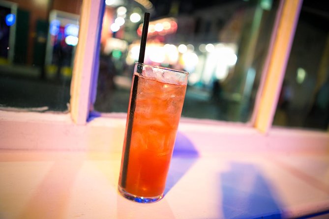 New Orleans Cocktail History Walking Tour in the French Quarter - Why this cocktail walk is more than a bar crawl