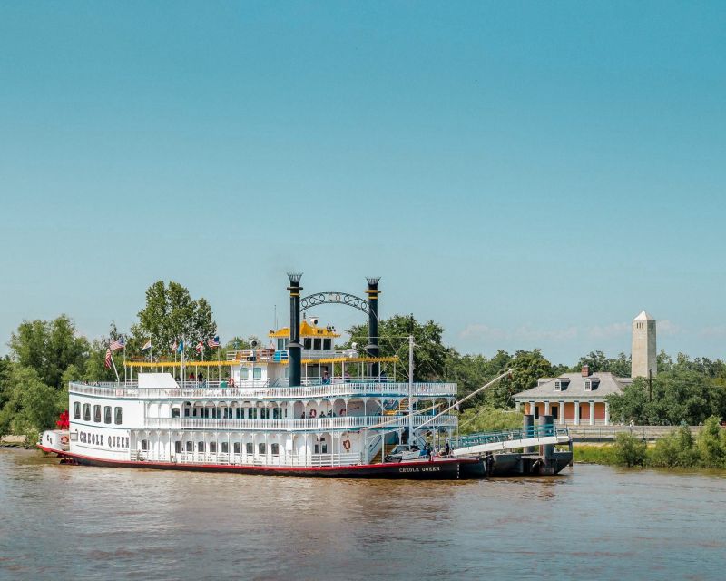 New Orleans: Creole Queen History Cruise with Optional Lunch - The first 45 minutes on the Mississippi
