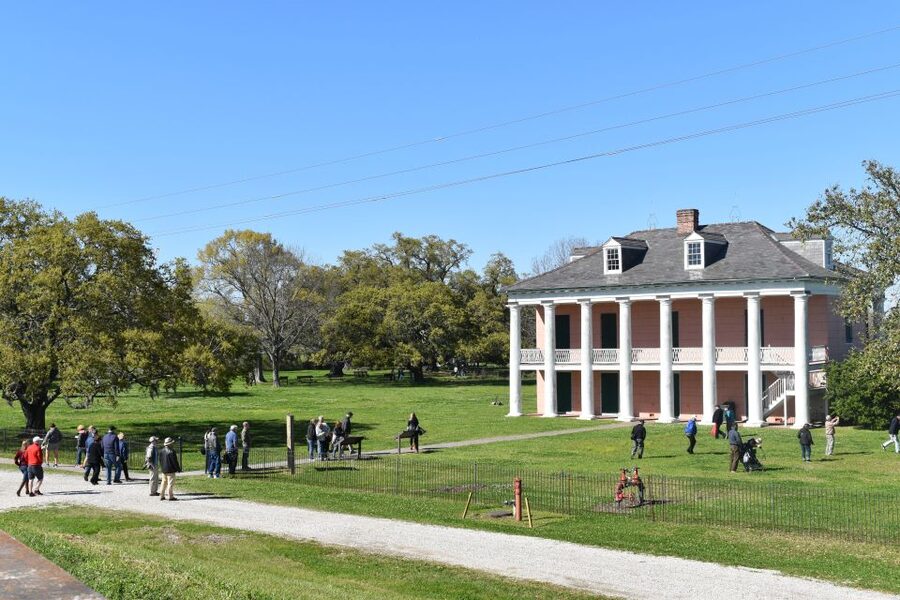 New Orleans: Creole Queen History Cruise with Optional Lunch - Arriving at Chalmette Battlefield