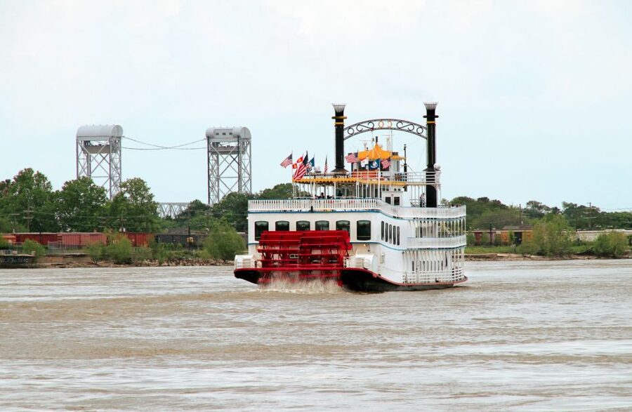 New Orleans: Creole Queen History Cruise with Optional Lunch - Starting at the Riverwalk and Canal Street Dock