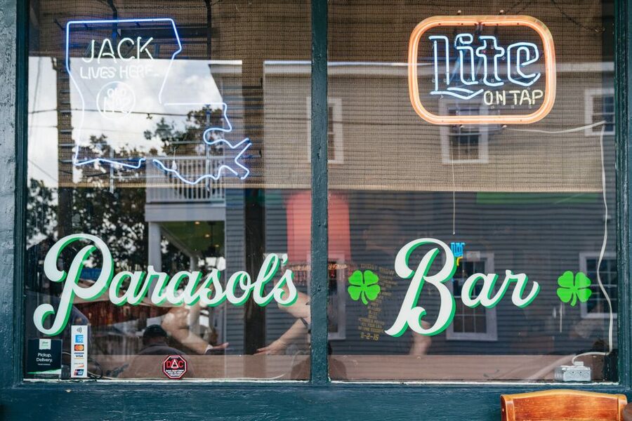 New Orleans: Garden District Food, Drinks & History Tour - Dietary needs and drink choices