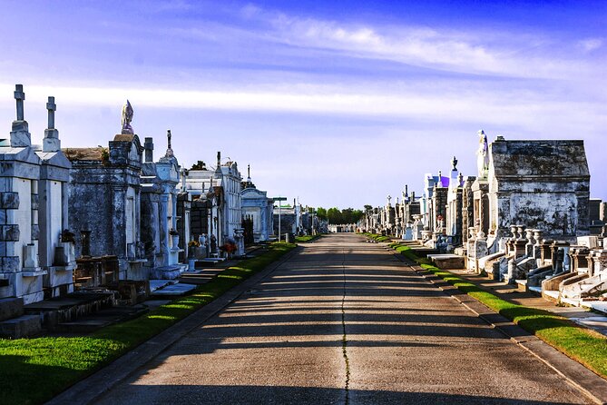 New Orleans Historic Cemetery Walking Tour - Starting at G’s Pizza on Bienville Street