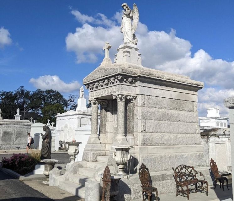New Orleans: History, Culture & Architecture Guided Tour - Esplanade Avenue and the city’s grand residences