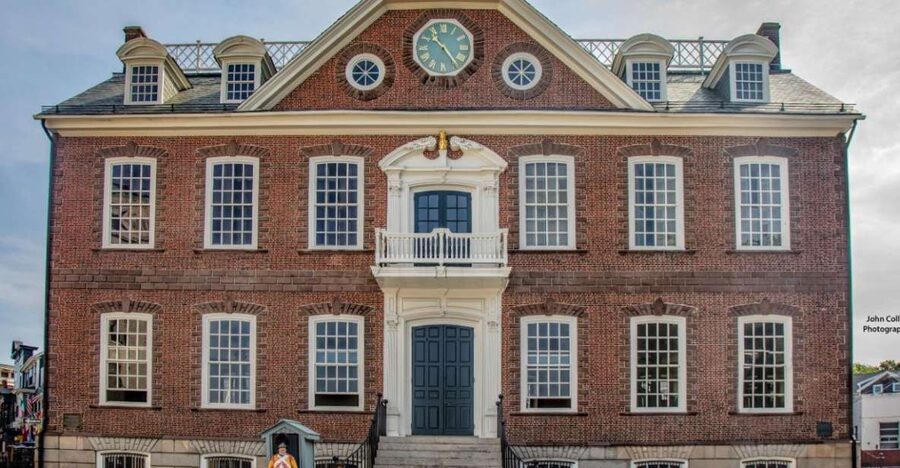 Newport: Colonial History Walking Tour - Newport before and after colonial settlement