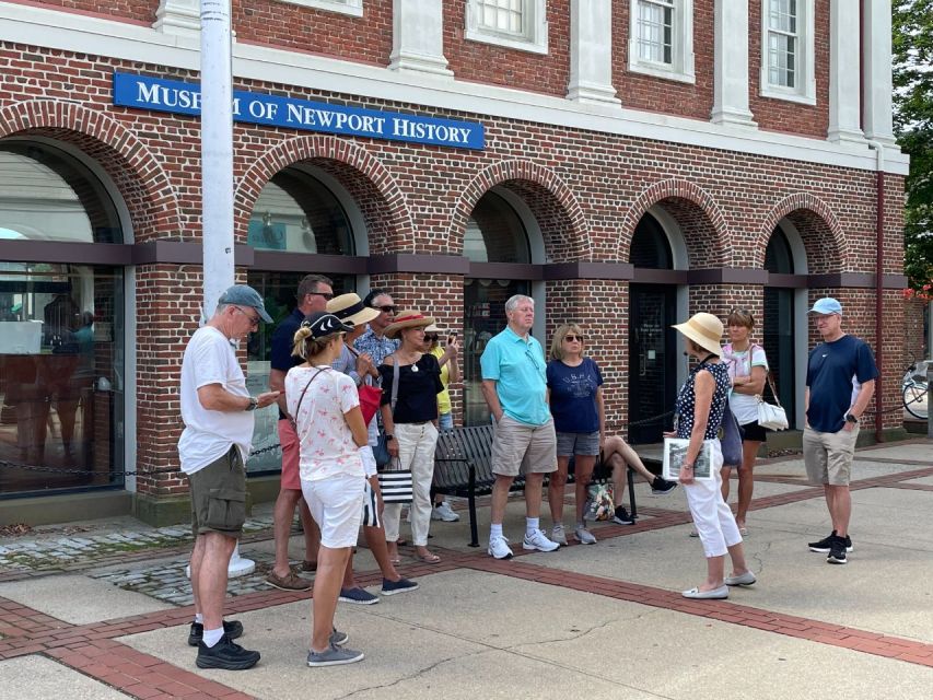Newport: Colonial History Walking Tour - A good pace, with one important sound concern