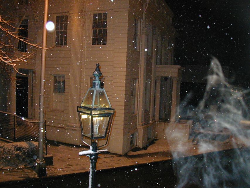 Newport: Historic District Ghosts Guided Walking Tour - Key points to know