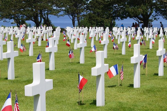 Normandy American D-Day Beaches Full Day Tour from Bayeux - Colleville-sur-Mer: a quiet hour at the American Cemetery