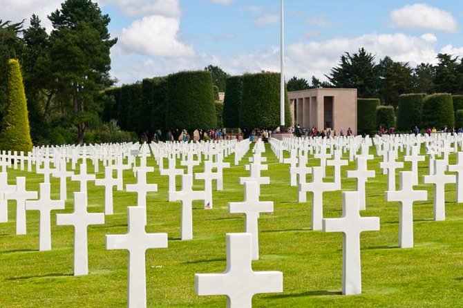 Normandy Battlefields Day Trip: Omaha, Sword & British Airborne Sector (A1B2) - Pointe du Hoc and Omaha Beach: seeing the American assault