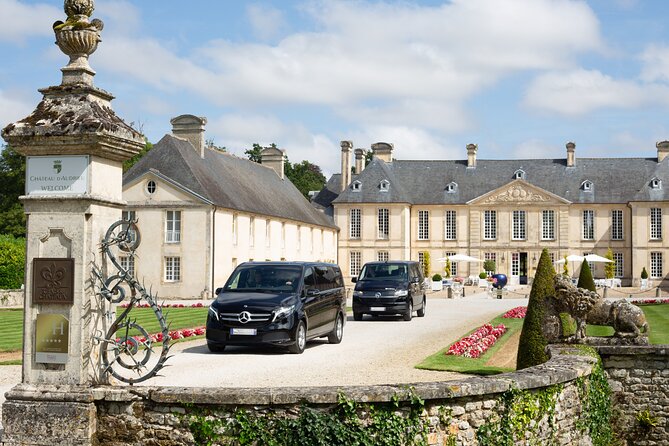 Normandy: Private tour D-Day landing beaches American sector - Sainte-Mère-Église and the famous church