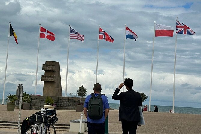 Normandy: Private tour D-Day landing beaches American sector - Peter and Sébastien as your day team