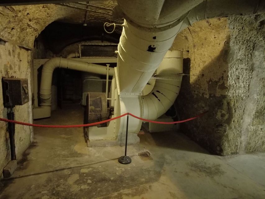 Nuremberg: Historischer Kunstbunker WWII Art Bunker Tour - How Nuremberg’s Art Was Saved