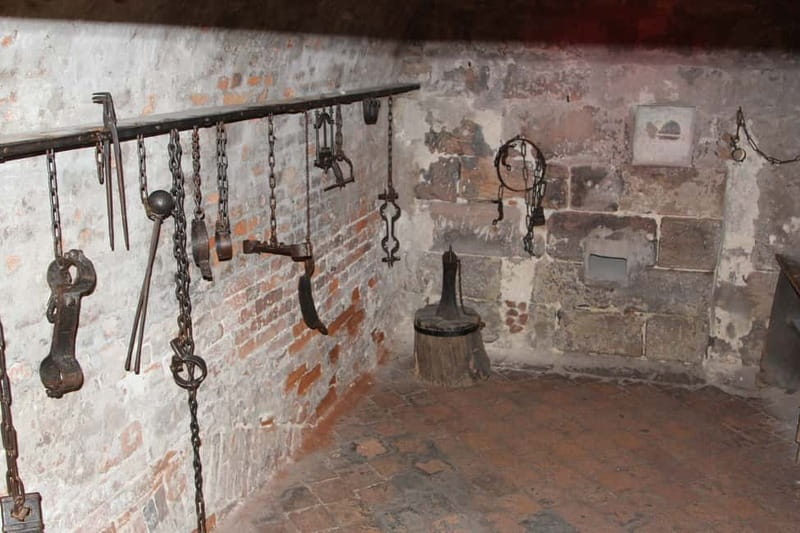 Nuremberg: Medieval Dungeons Guided Tour - Practical tips for a better visit