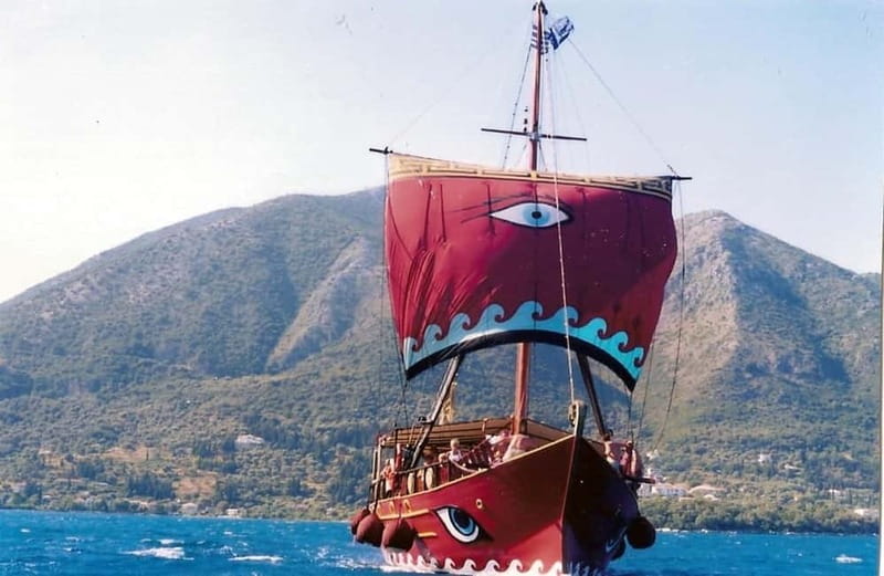 Nydri: Sailing Through History. Daily Cruise with Beach BBQ - Papanikolis Cave and the first swim