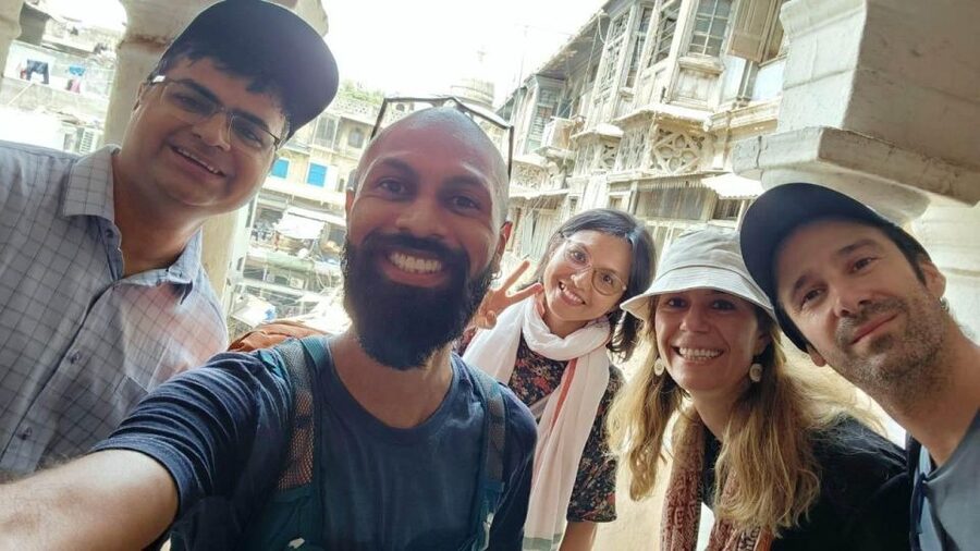 Old Delhi: Spices, Heritage and Bazaars Walking Tour - Jai Singh’s guiding style
