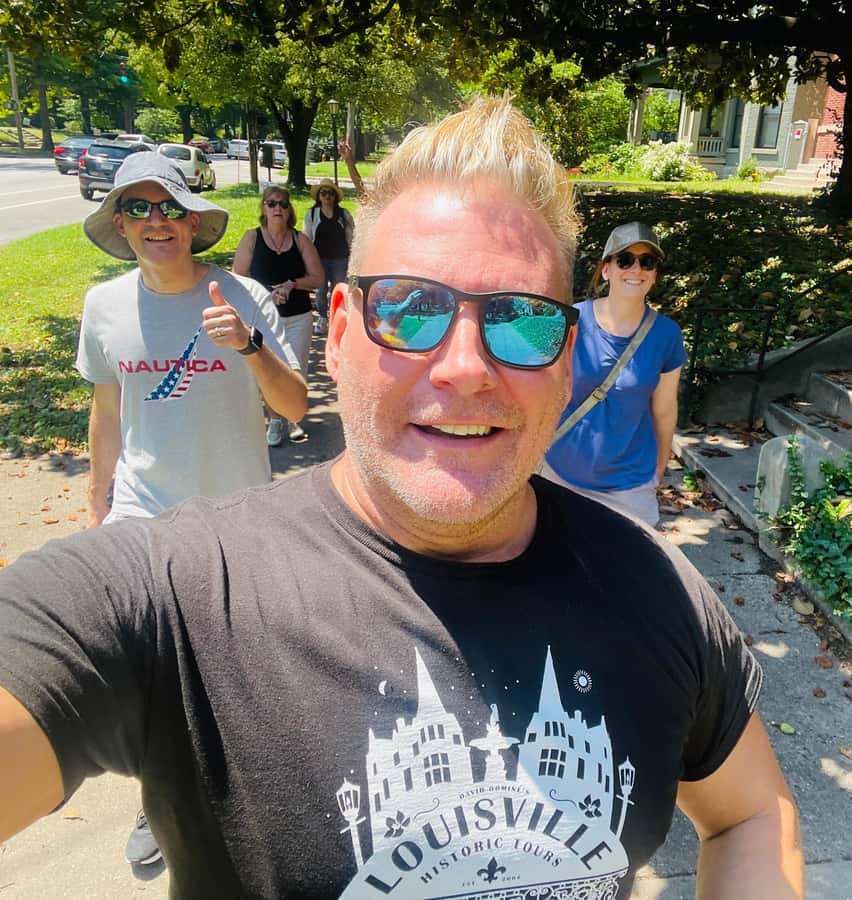 Old Louisville: History and Architecture Walking Tour - Meeting at South Fourth Street