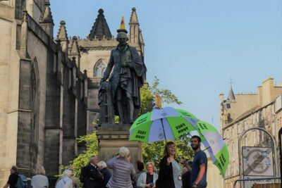 Old Town Walking Tour History and Tales in Edinburgh