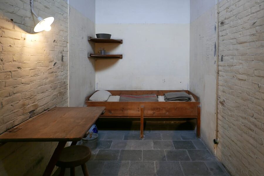 Oranjehotel World War II Prison Entrance Ticket - Why the audio guide matters