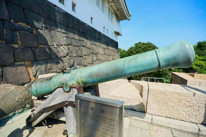 Osaka: Castle History Walking Tour / Castle Tower Admission - Key details worth knowing