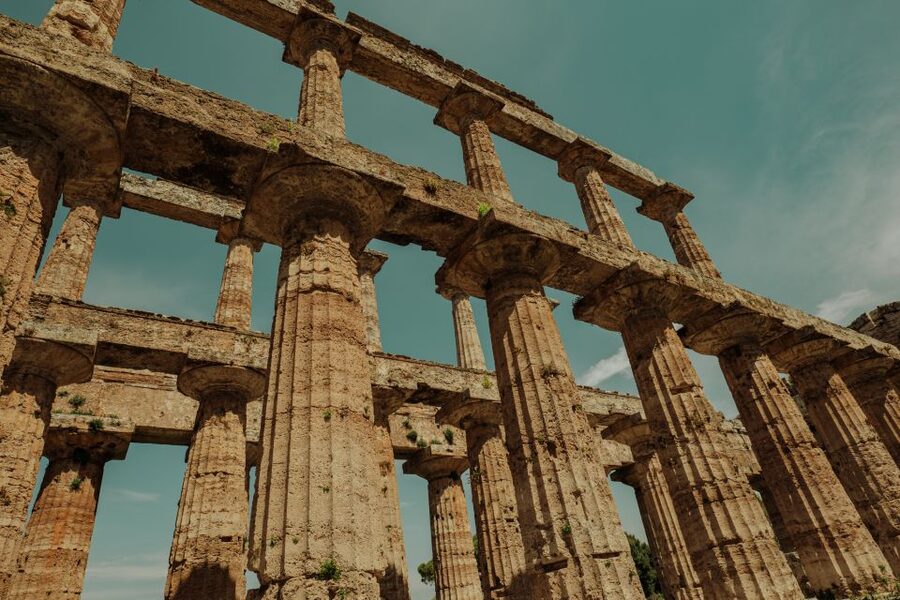 Paestum: Small-Group Tour with an Archaeologist and Tickets - The 90-minute walk through the archaeological park