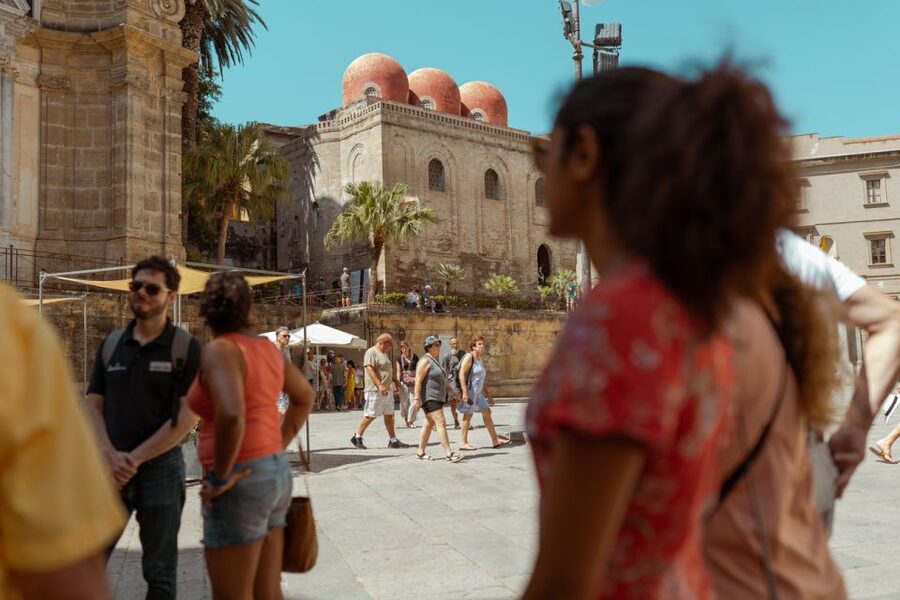 Palermo: UNESCO World Heritage Sites Guided Walking Tour - Quattro Canti and the city’s central crossroads