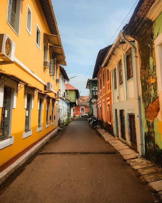 Panaji: Heritage Walking Tour in Fontainhas Latin Quarter - Rua São Tomé and Tobacco Square