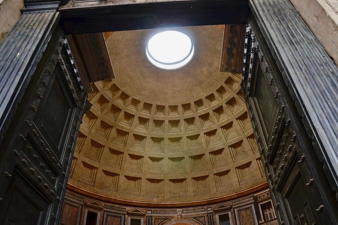 Pantheon Elite Guided Tour - Rome's Iconic Ancient Temple - Timed entry, group size, and headsets