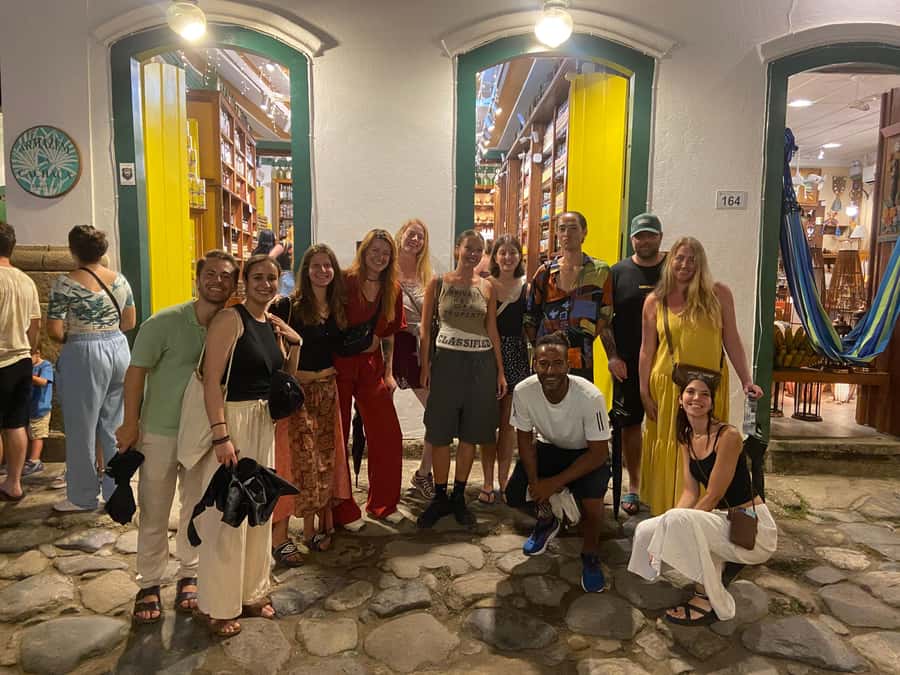 Paraty: Historic Centre Walking Tour & Cachaça Tasting - The guides and the human side of the walk