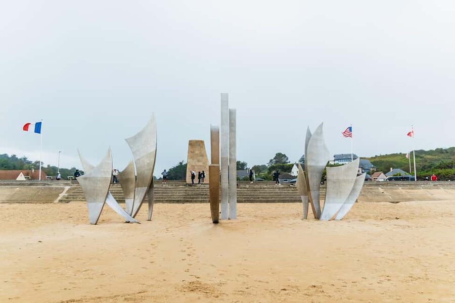 Paris: D-Day Landmarks and Mont Saint-Michel Guided Tour - What to pack for a 15-hour day