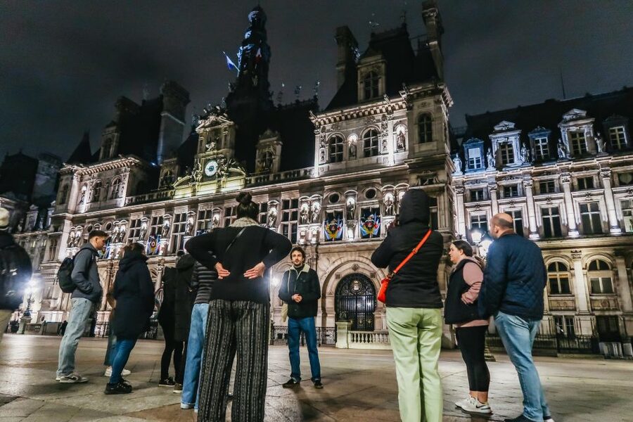 Paris: Dark History and Ghostly Guided Walking Tour - The Conciergerie and the cost of punishment
